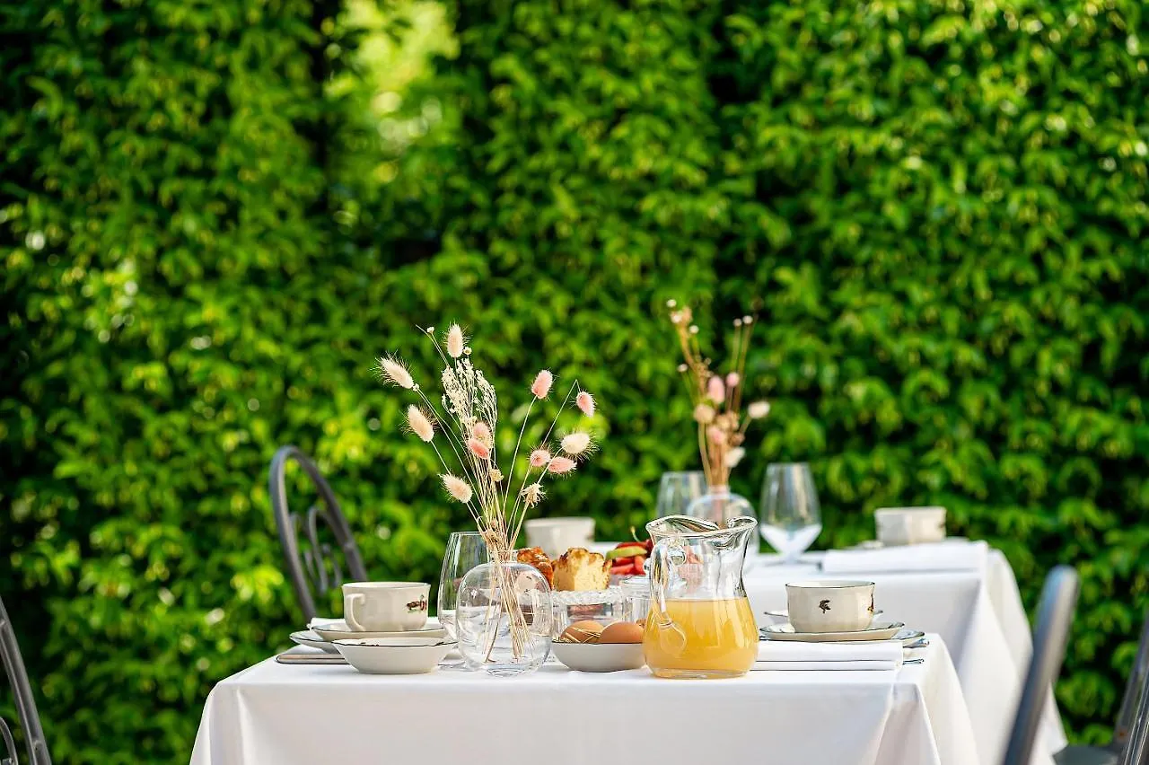Al Segnavento - Fiori&Frutti Villa Mestre 0*,