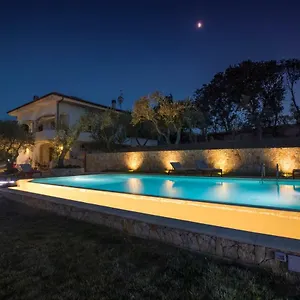  Apartment Bon Repos Italien